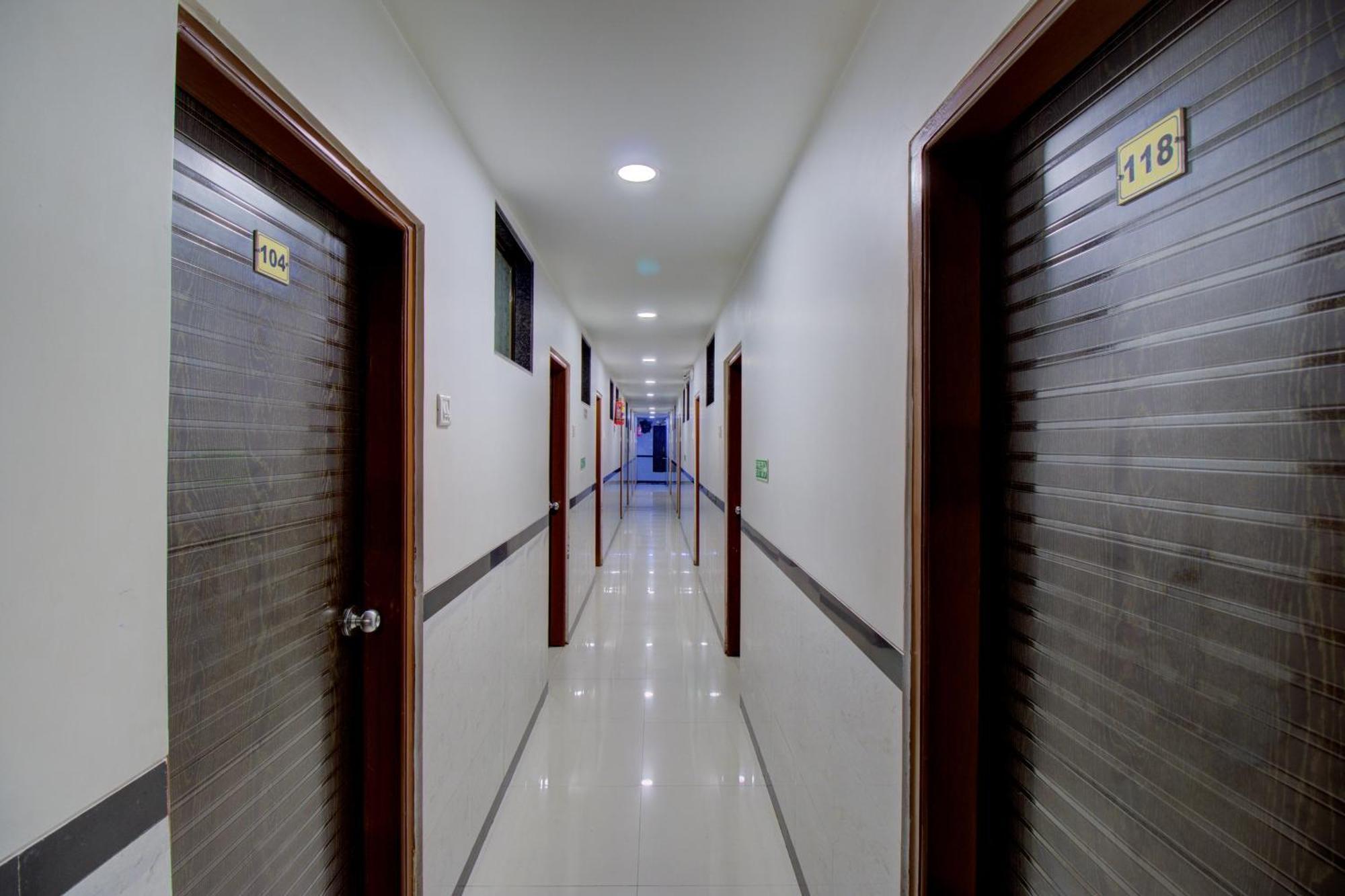 Hotel O Sion Residency Bombaim Exterior foto