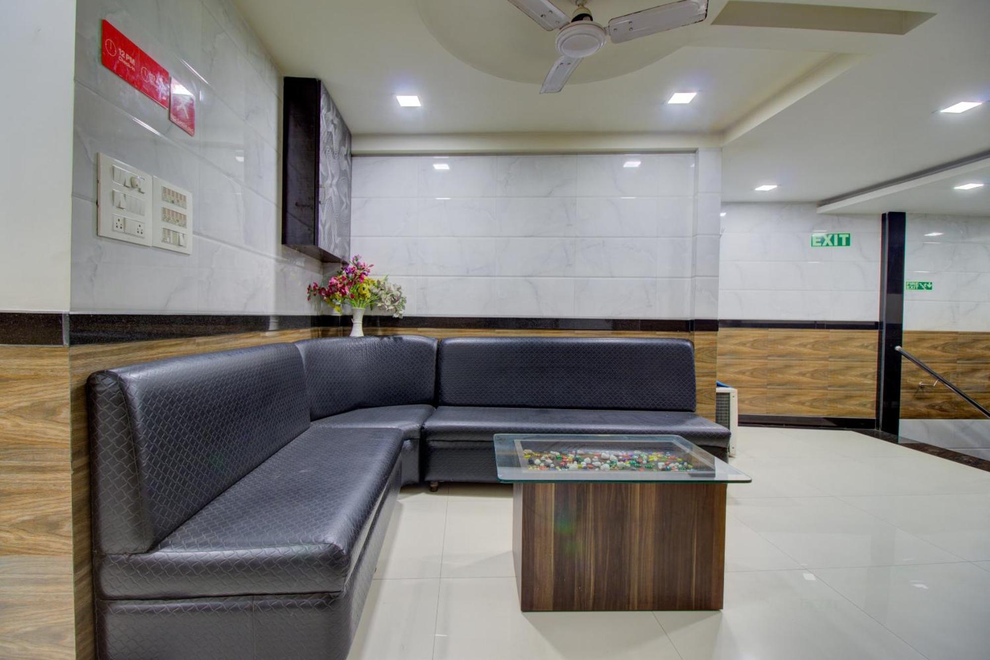 Hotel O Sion Residency Bombaim Exterior foto